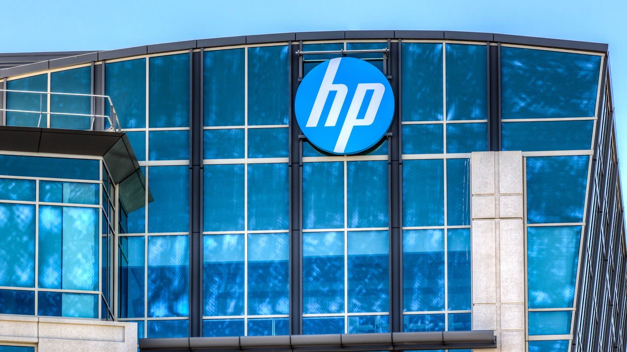 Mudança estratégica da HP levanta debate sobre impactos trabalhistas e desafios da era da Inteligência Artificial