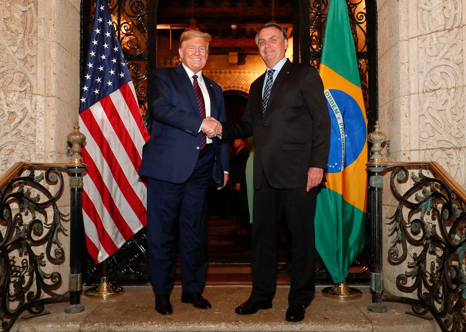 Trump descarta Bolsonaro após vê-lo como “perdedor”