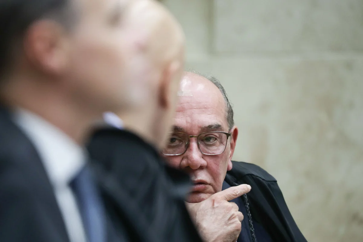Gilmar Mendes cobra reação da PF contra decisões de André Mendonça em meio à crise no STF