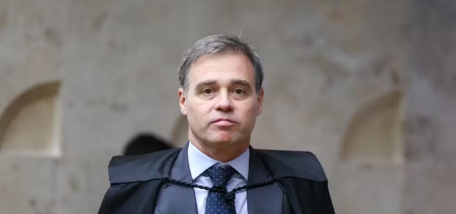 Mendonça pede sessão pública no STF para analisar mensagens de Moraes e Vorcaro